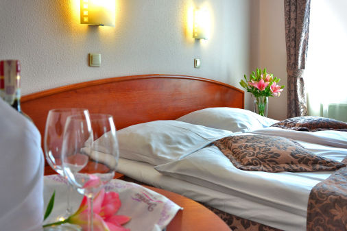 Russian Body Massage in Hotel Near Airport Jubbarhatti
